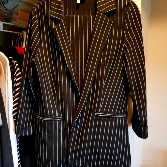 H&M Suit- soft fabric fall casual suit/ NEW, no tags - Picture 2 of 4